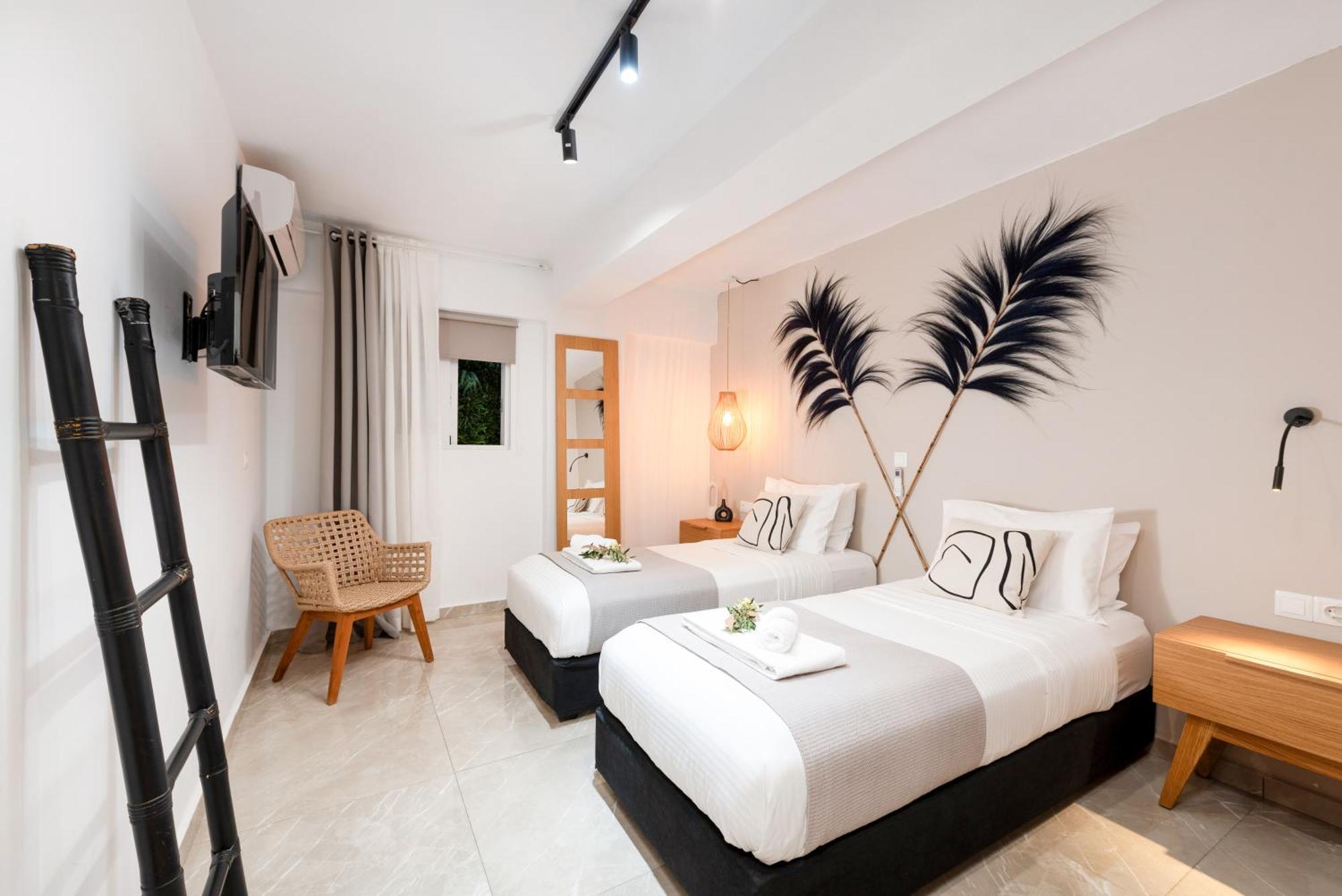 Hypnosis Beachside Villa With Private Heated Pool جورجيوبوليس المظهر الخارجي الصورة