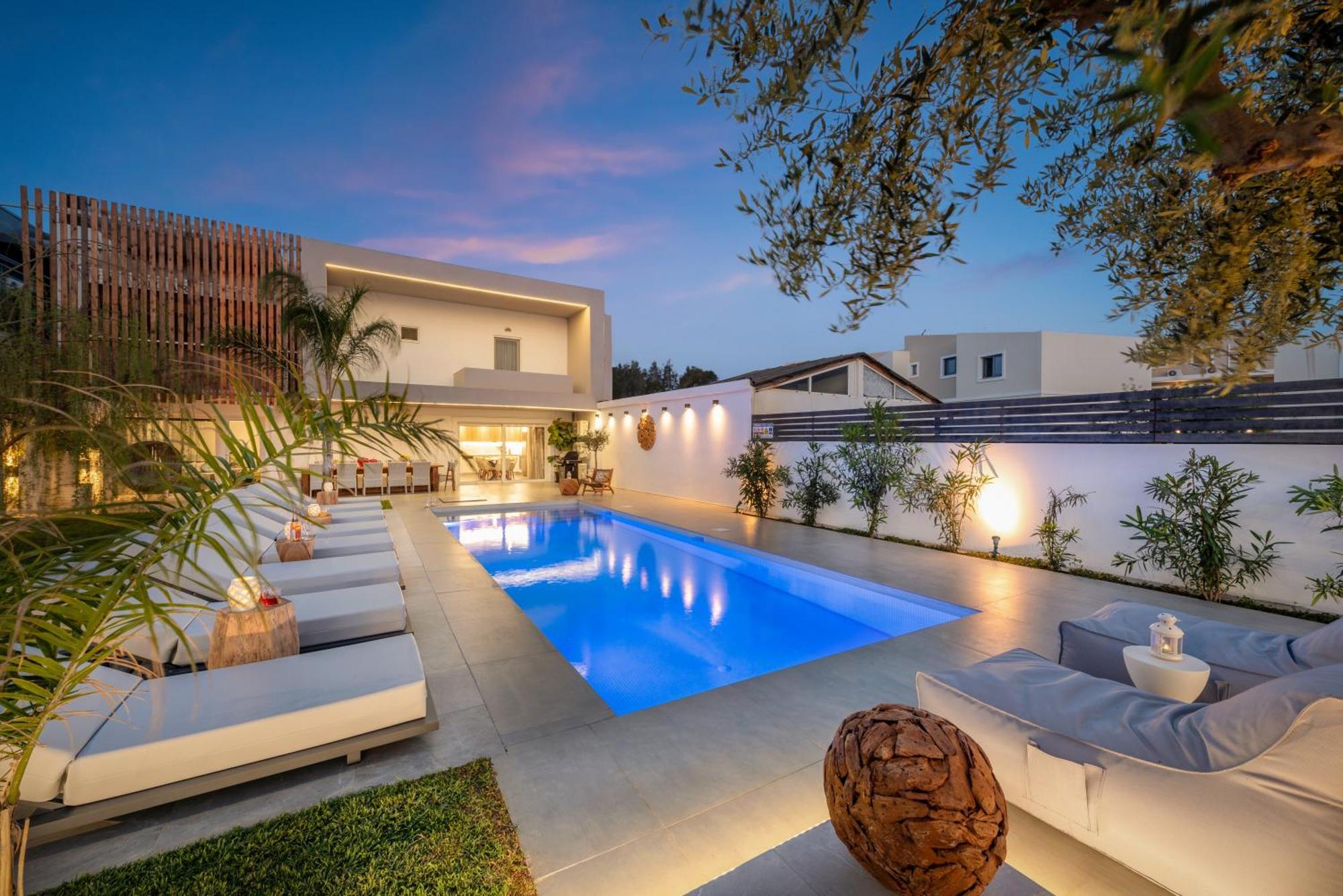 Hypnosis Beachside Villa With Private Heated Pool جورجيوبوليس المظهر الخارجي الصورة