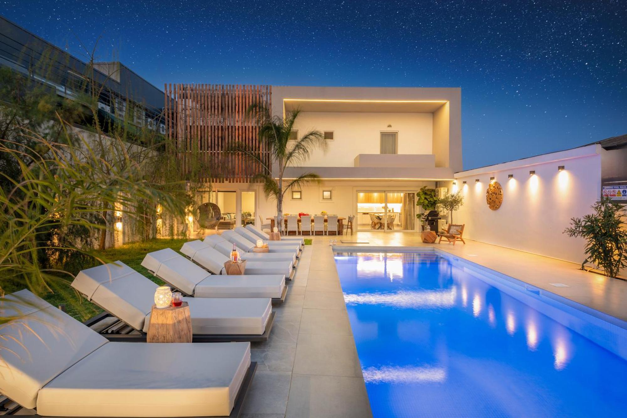 Hypnosis Beachside Villa With Private Heated Pool جورجيوبوليس المظهر الخارجي الصورة